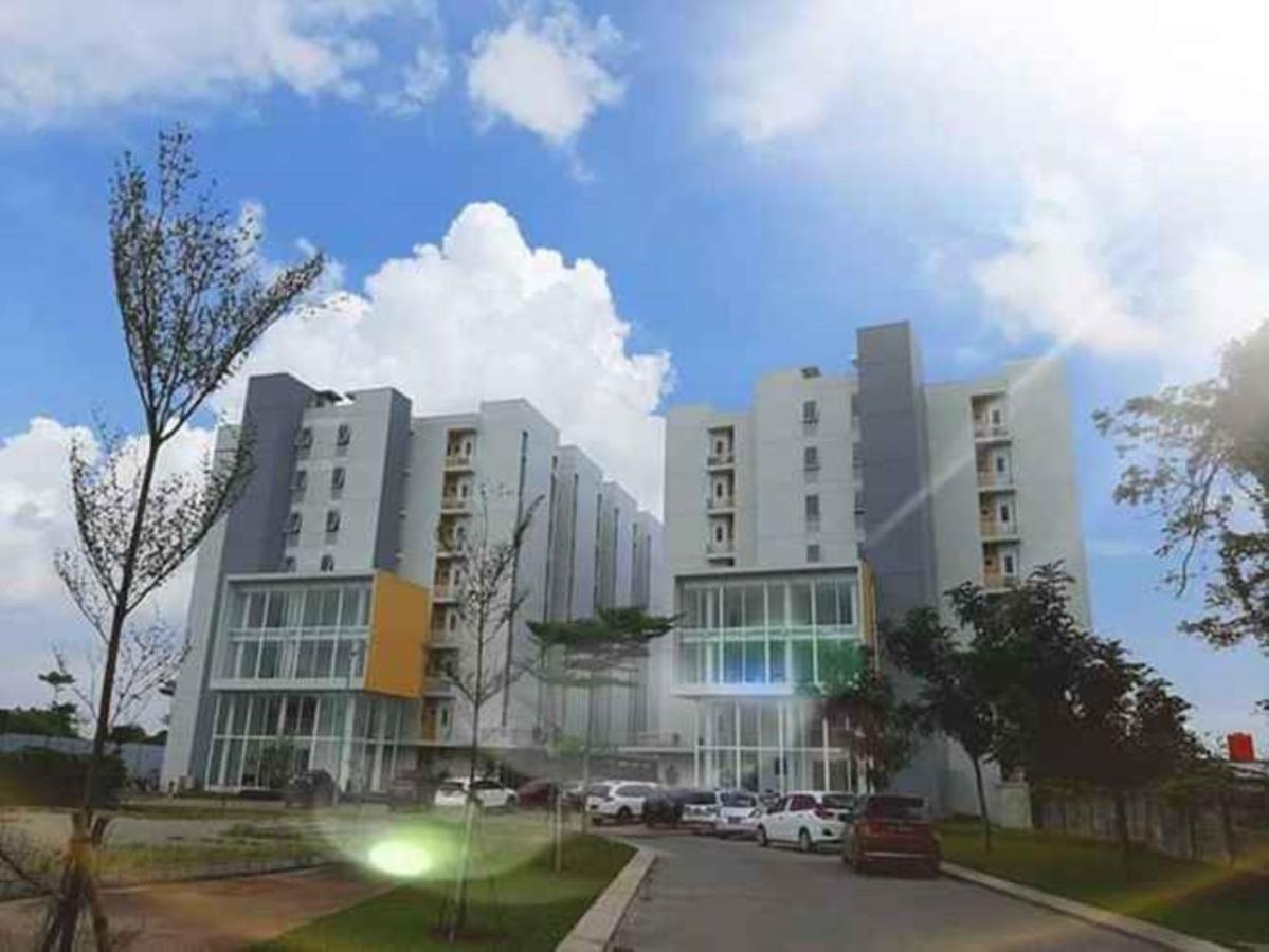Aero Room Tangerang Exterior foto
